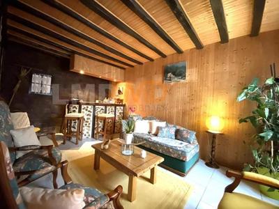 Maison chambre d'hôtes - 250 m² - 17 pièces