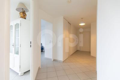 Appartement - 80 m² - 3 pièces