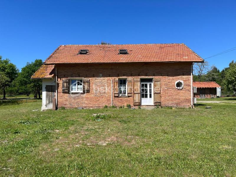 Maison - 140 m² - 5 pièces