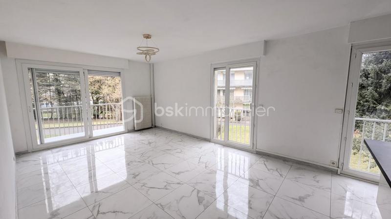 Appartement - 88 m² - 5 pièces