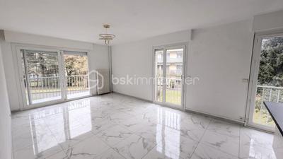 Appartement - 88 m² - 5 pièces