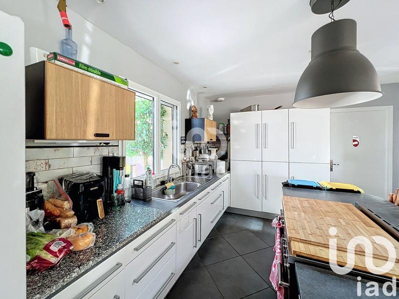 Maison - 280 m² - 8 pièces