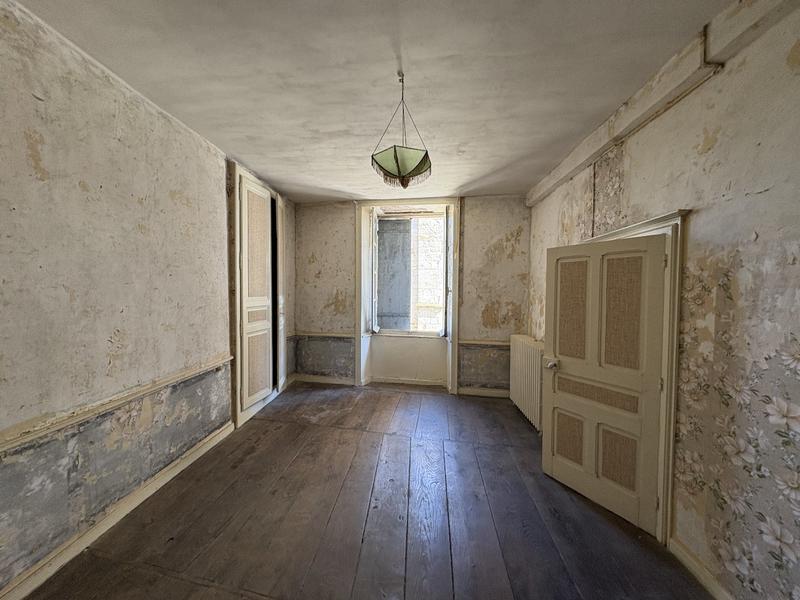 Maison de village - 218 m² - 7 pièces