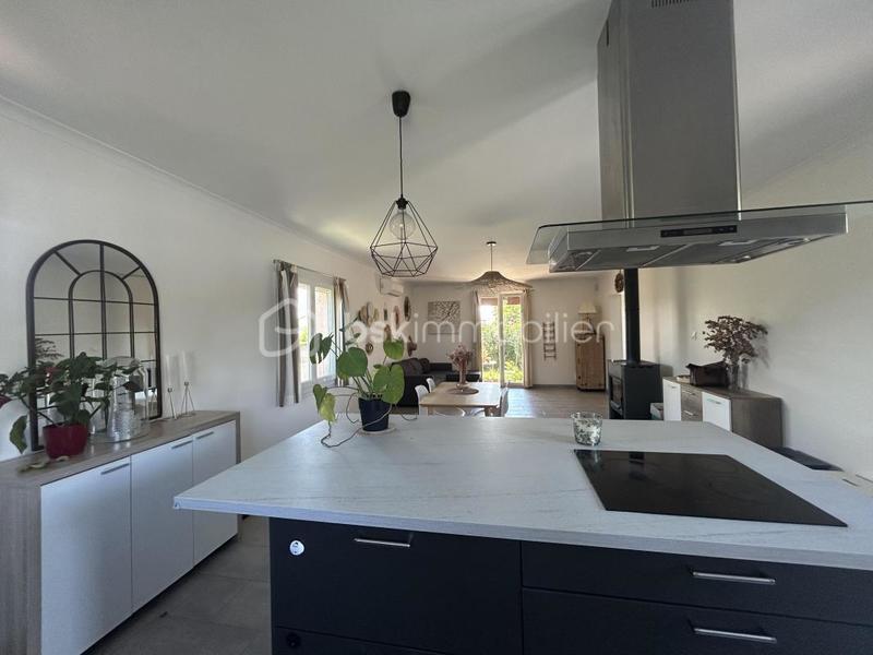 Maison - 96 m² - 4 pièces