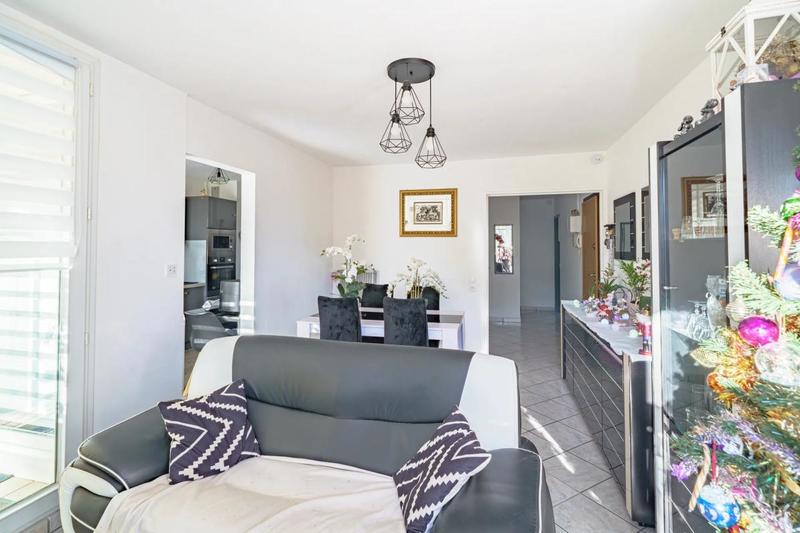 Appartement - 79 m² - 4 pièces