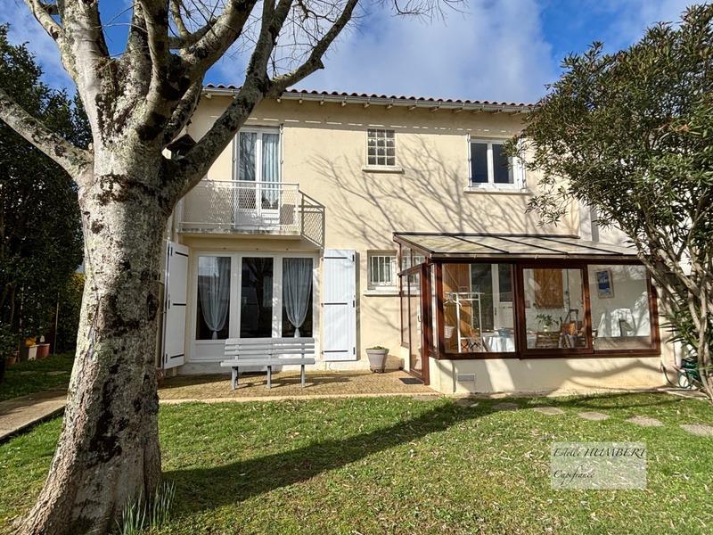 Maison - 94 m² - 5 pièces