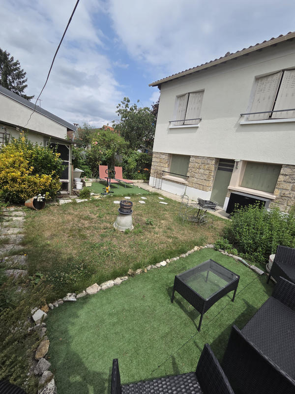 Maison - 92 m² - 4 pièces