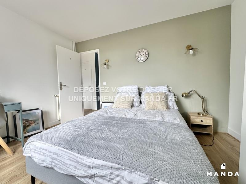 Chambre - 10 m² - 5 pièces