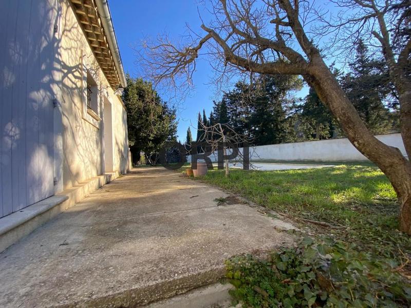 Mas - 211 m² - 7 pièces