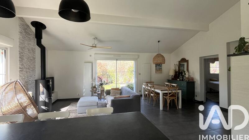 Maison - 140 m² - 7 pièces