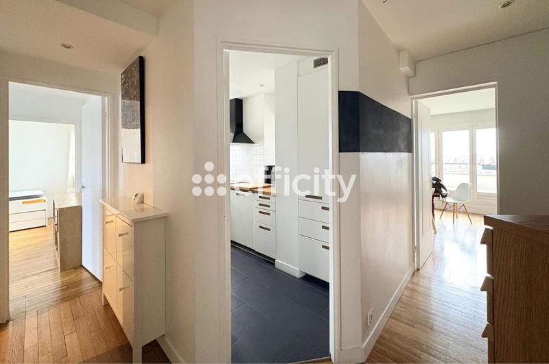 Appartement - 100 m² - 4 pièces