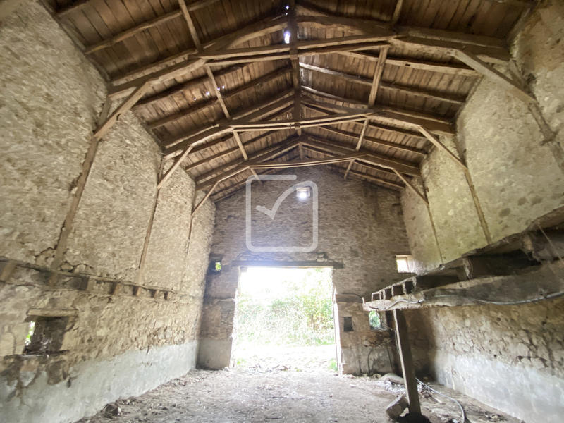 Maison - 160 m² - 1 pièce