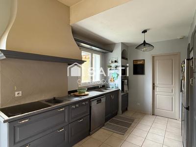 Maison - 187 m² - 6 pièces