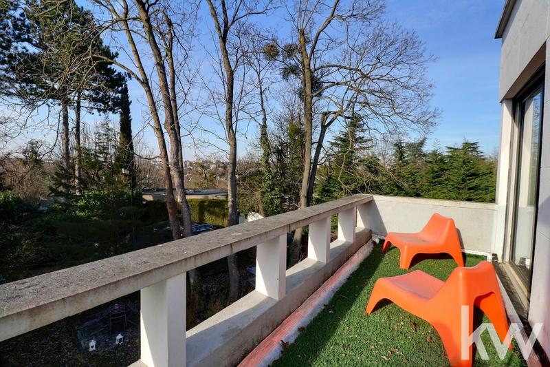 Villa - 240 m² - 8 pièces