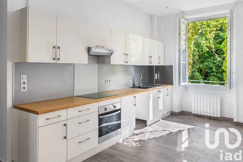 Appartement - 97 m² - 4 pièces