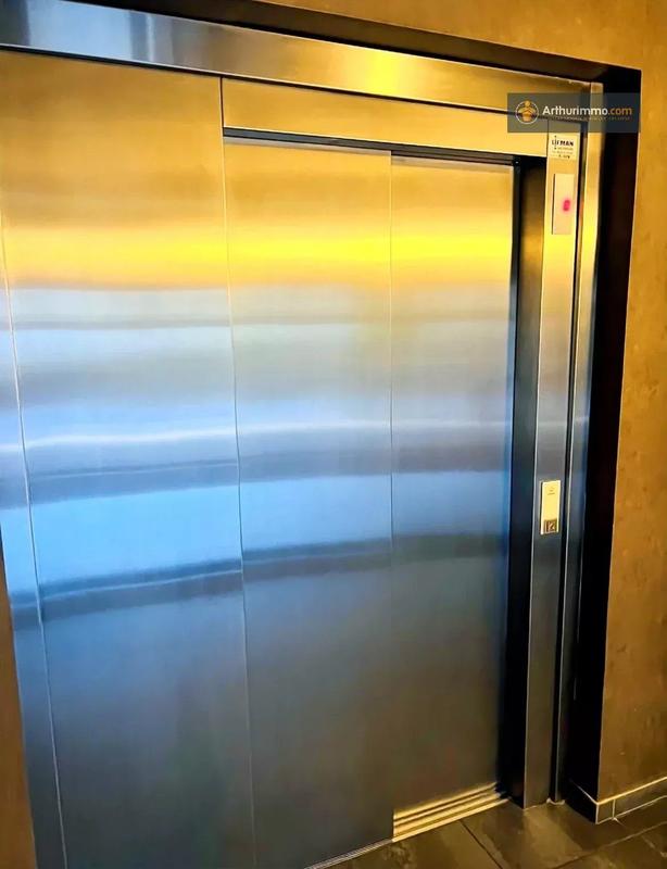 Appartement - 110 m² - 3 pièces