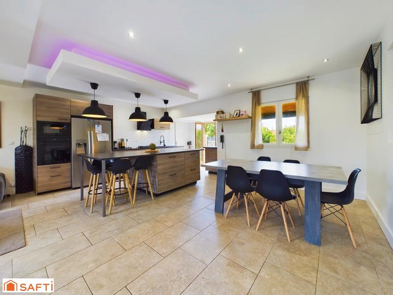 Maison - 110 m² - 4 pièces