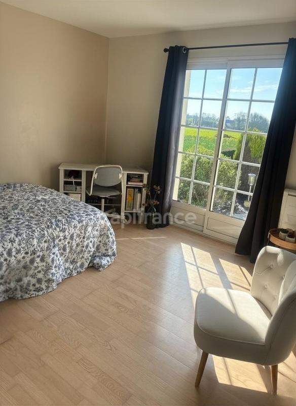 Maison - 226 m² - 8 pièces