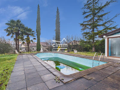 Maison - 174 m² - 6 pièces