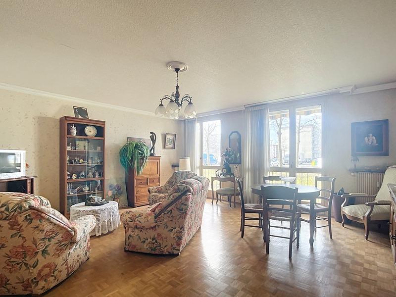 Appartement - 76 m² - 3 pièces