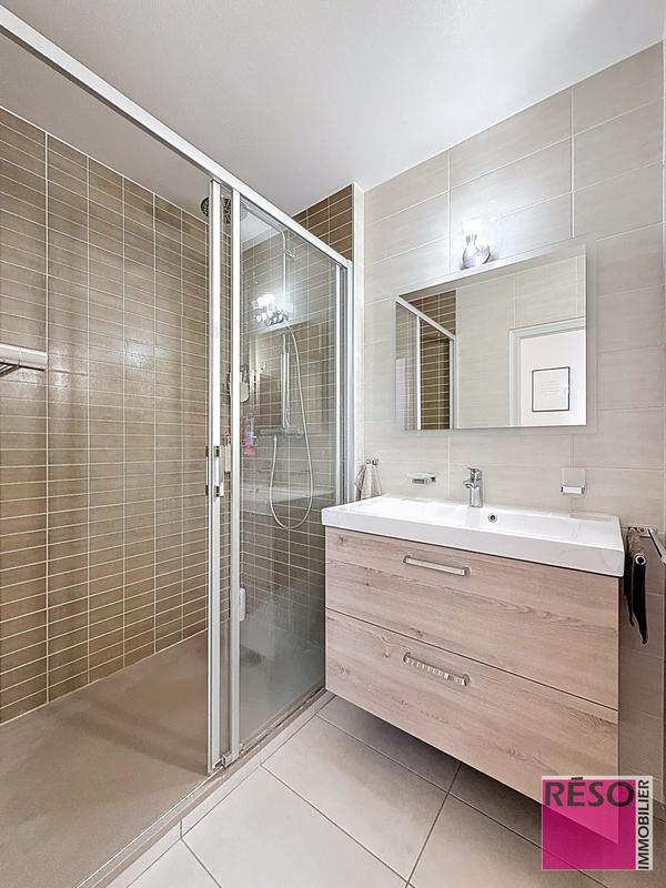 Appartement - 111 m² - 5 pièces