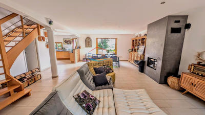 Maison traditionnelle - 140 m² - 6 pièces