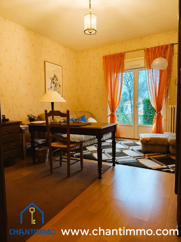 Maison - 224 m² - 10 pièces