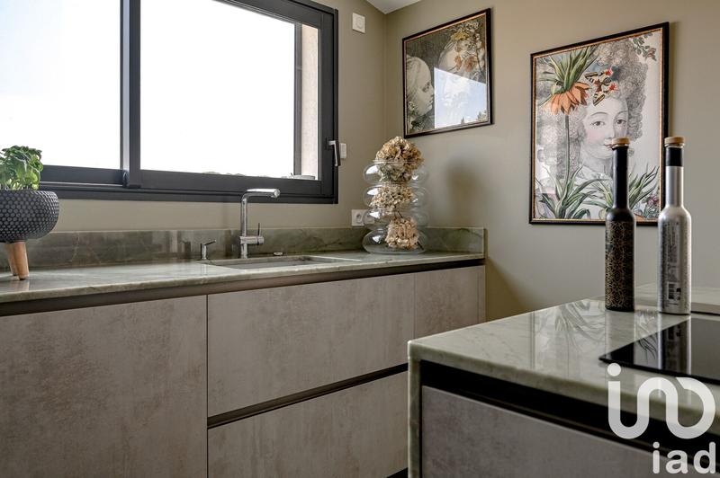 Appartement - 125 m² - 5 pièces