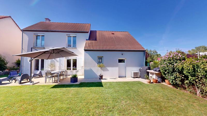 Maison - 118 m² - 5 pièces