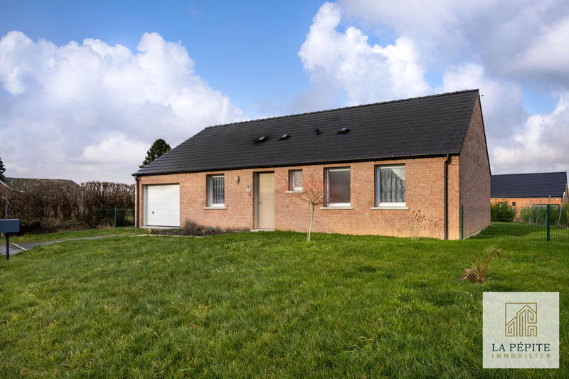 Maison - 94 m² - 5 pièces