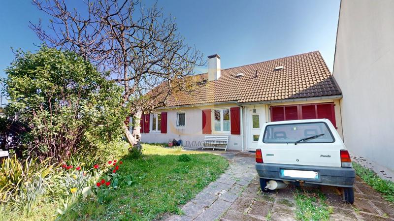 Maison - 195 m² - 8 pièces