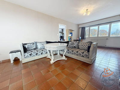 Appartement - 90 m² - 4 pièces