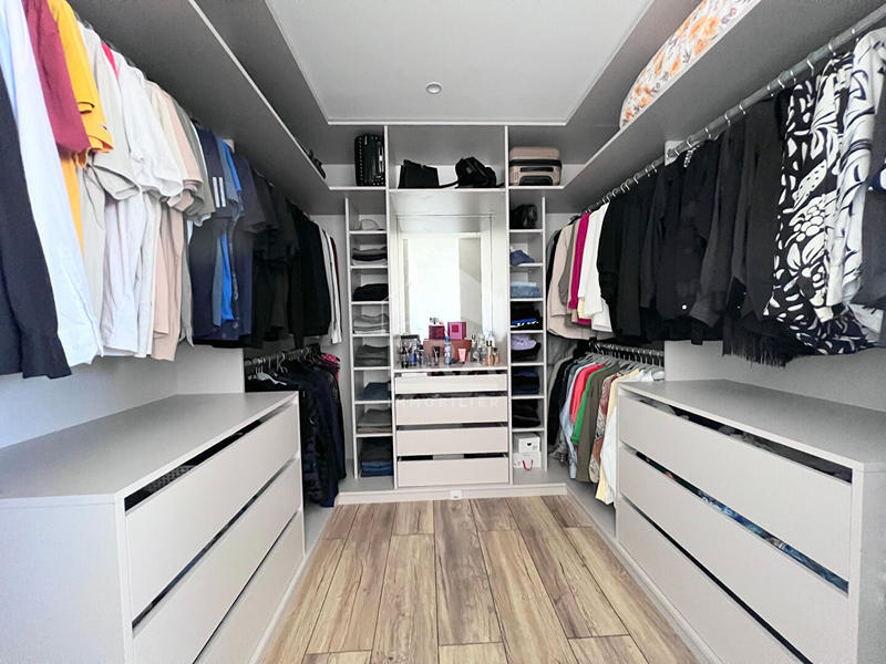 Maison - 138 m² - 5 pièces