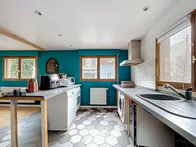 Maison - 137 m² - 6 pièces