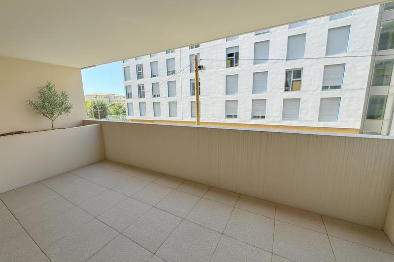 Appartement - 76 m² - 3 pièces