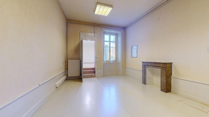 Local commercial - 104 m² - 5 pièces