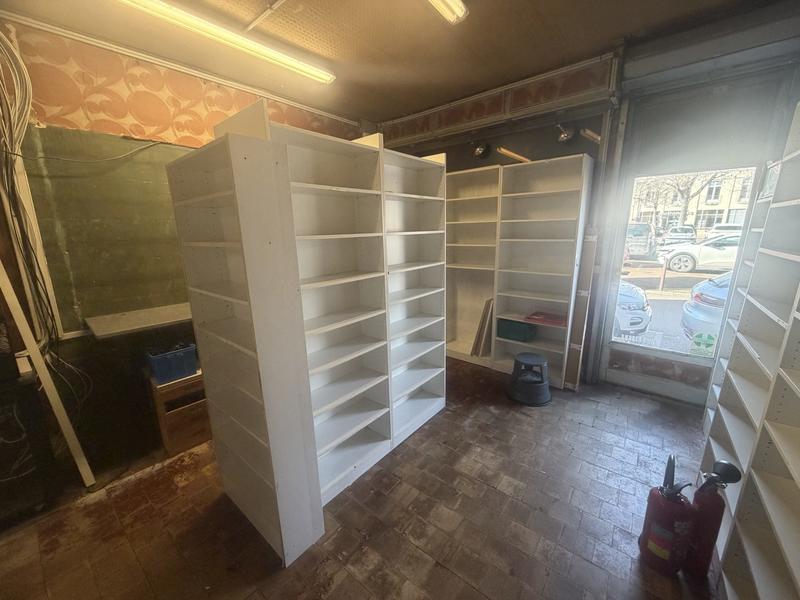 Local commercial - 121 m²