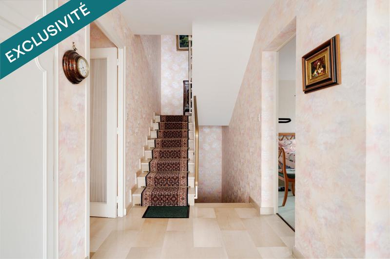 Maison - 195 m² - 8 pièces