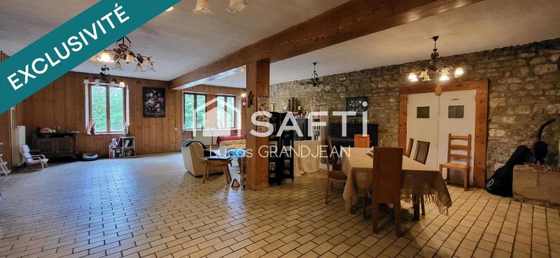 Maison - 329 m² - 8 pièces