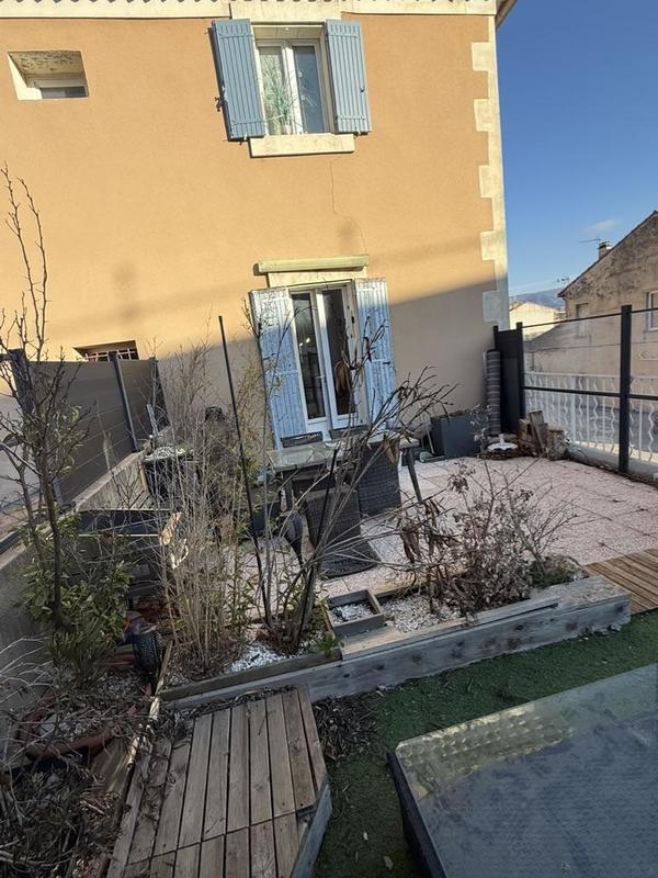 Appartement - 75 m² - 4 pièces