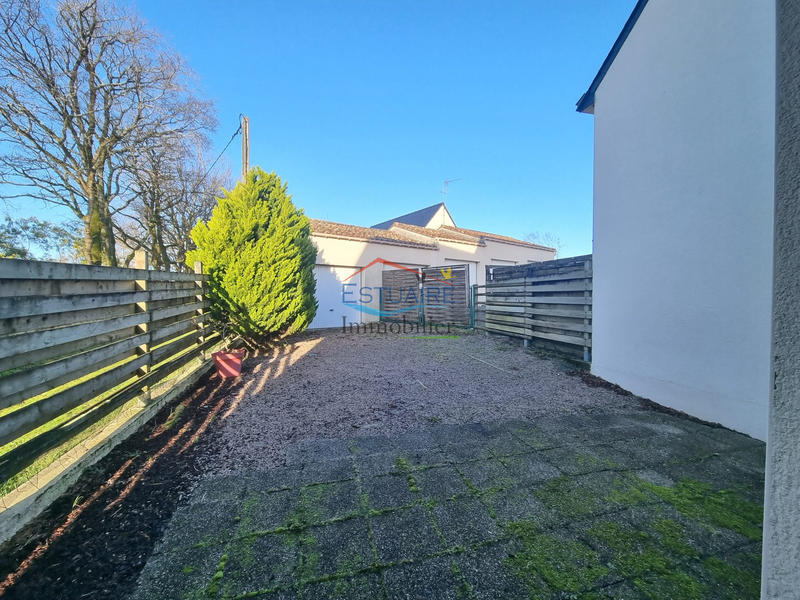 Maison - 95 m² - 5 pièces