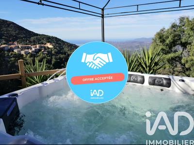 Maison - 194 m² - 8 pièces