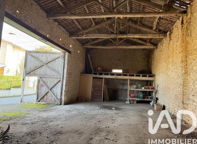 Maison - 250 m² - 2 pièces