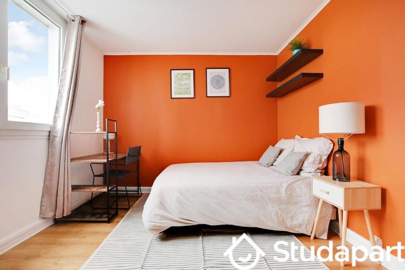 Chambre - 10 m² - 1 pièce