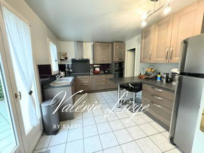 Maison - 157 m² - 7 pièces