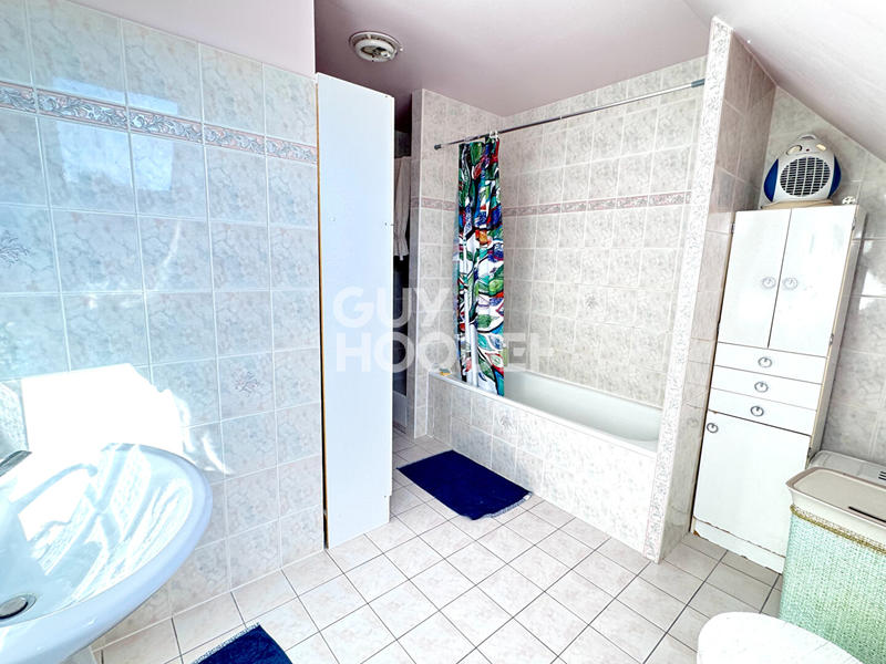 Maison - 169 m² - 6 pièces