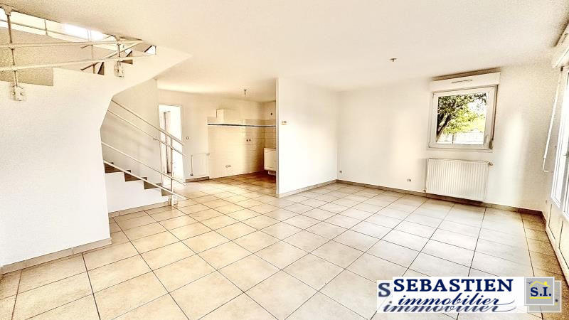 Maison - 121 m² - 6 pièces