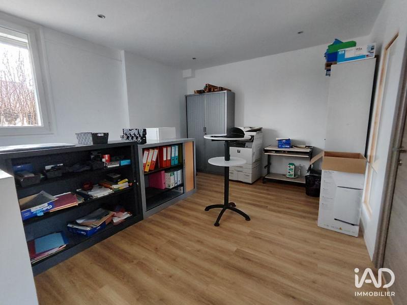 Local commercial - 1 700 m²