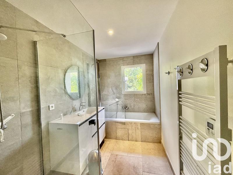 Maison - 194 m² - 6 pièces