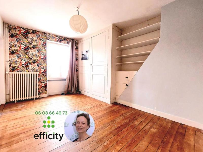 Maison - 140 m² - 5 pièces